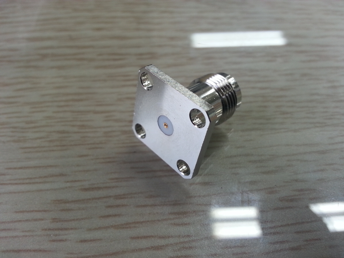 TNC Receptacle Jack for 4 Mounting Holes (Accept Pin Dia.:0.46mm)